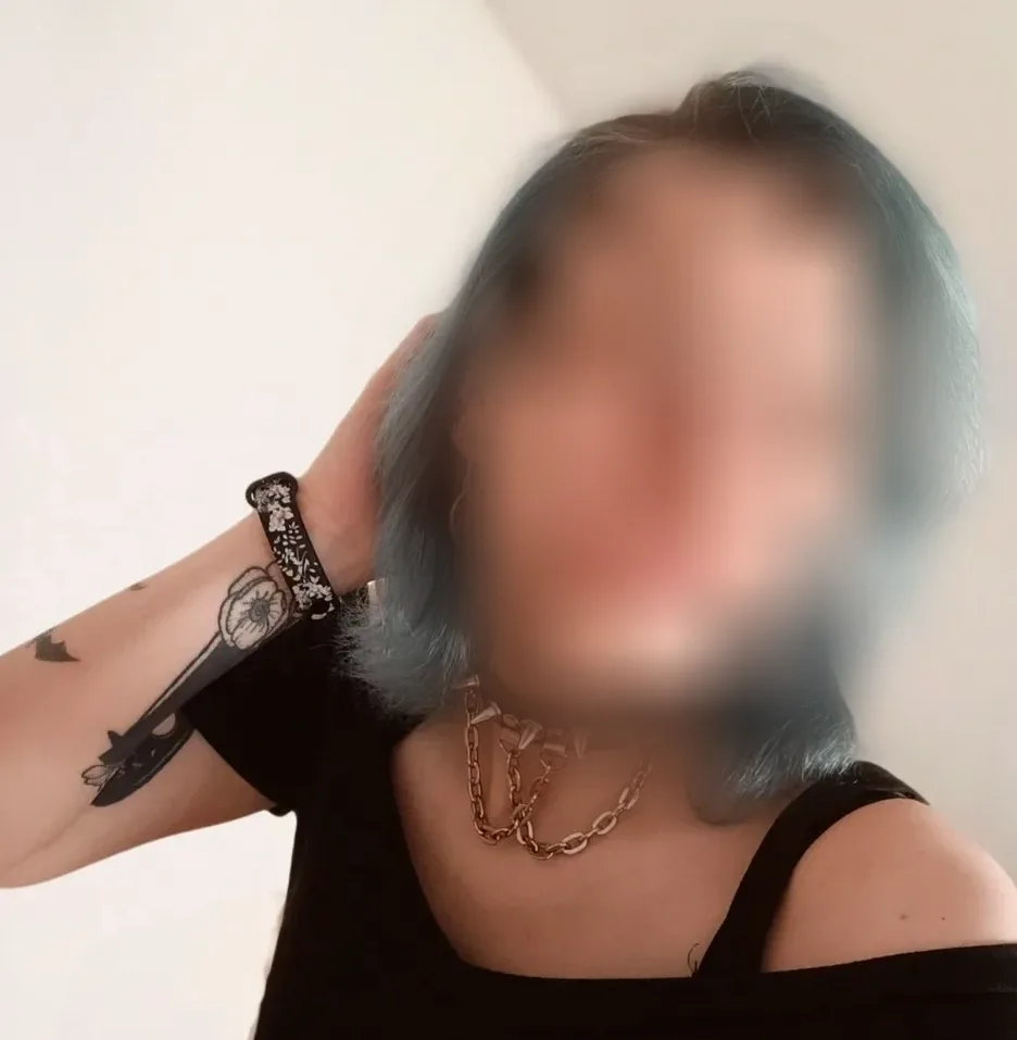 Manuela, 34 anni